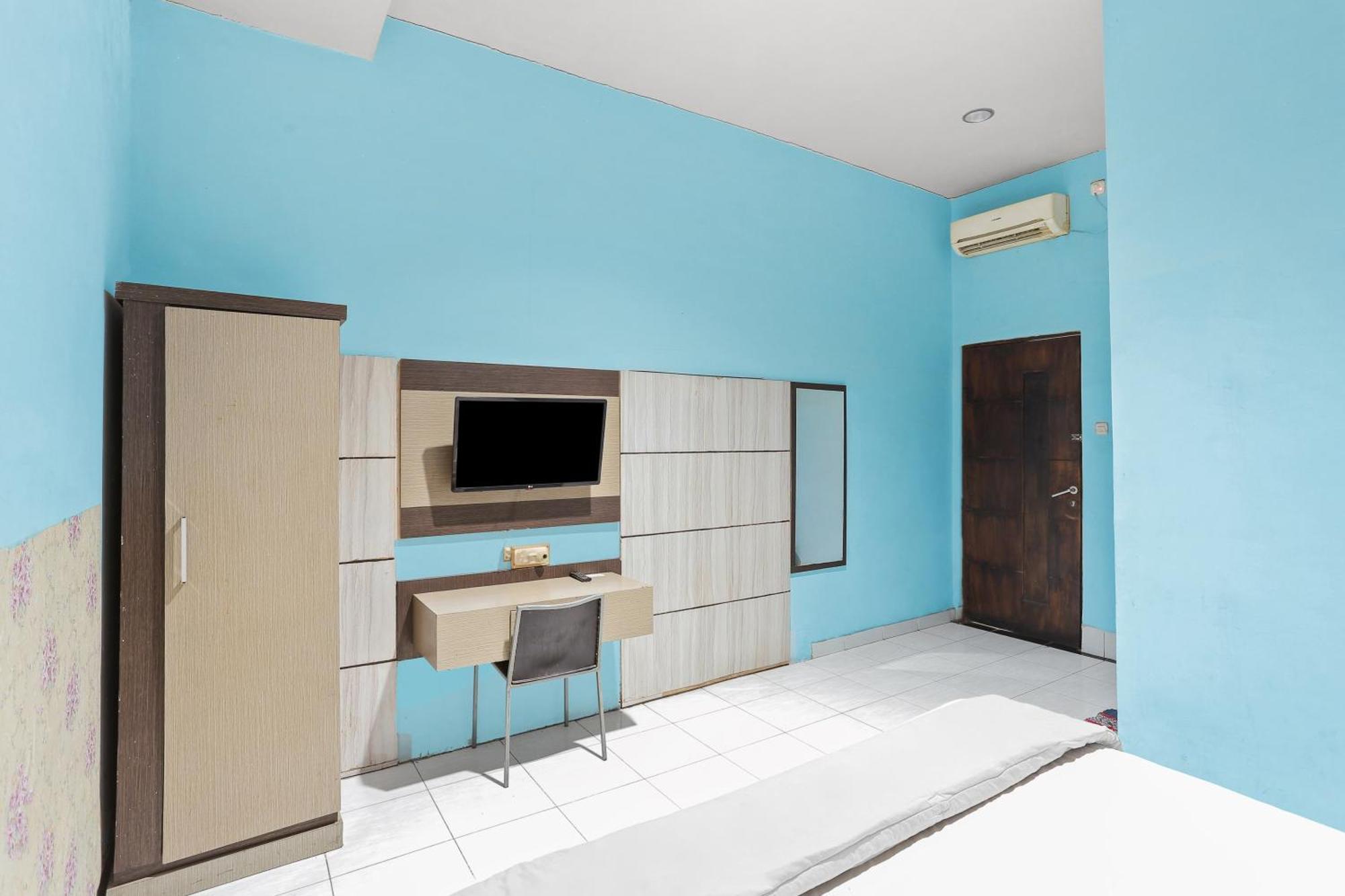 Oyo 93046 Hotel Fortuna Parepare Εξωτερικό φωτογραφία