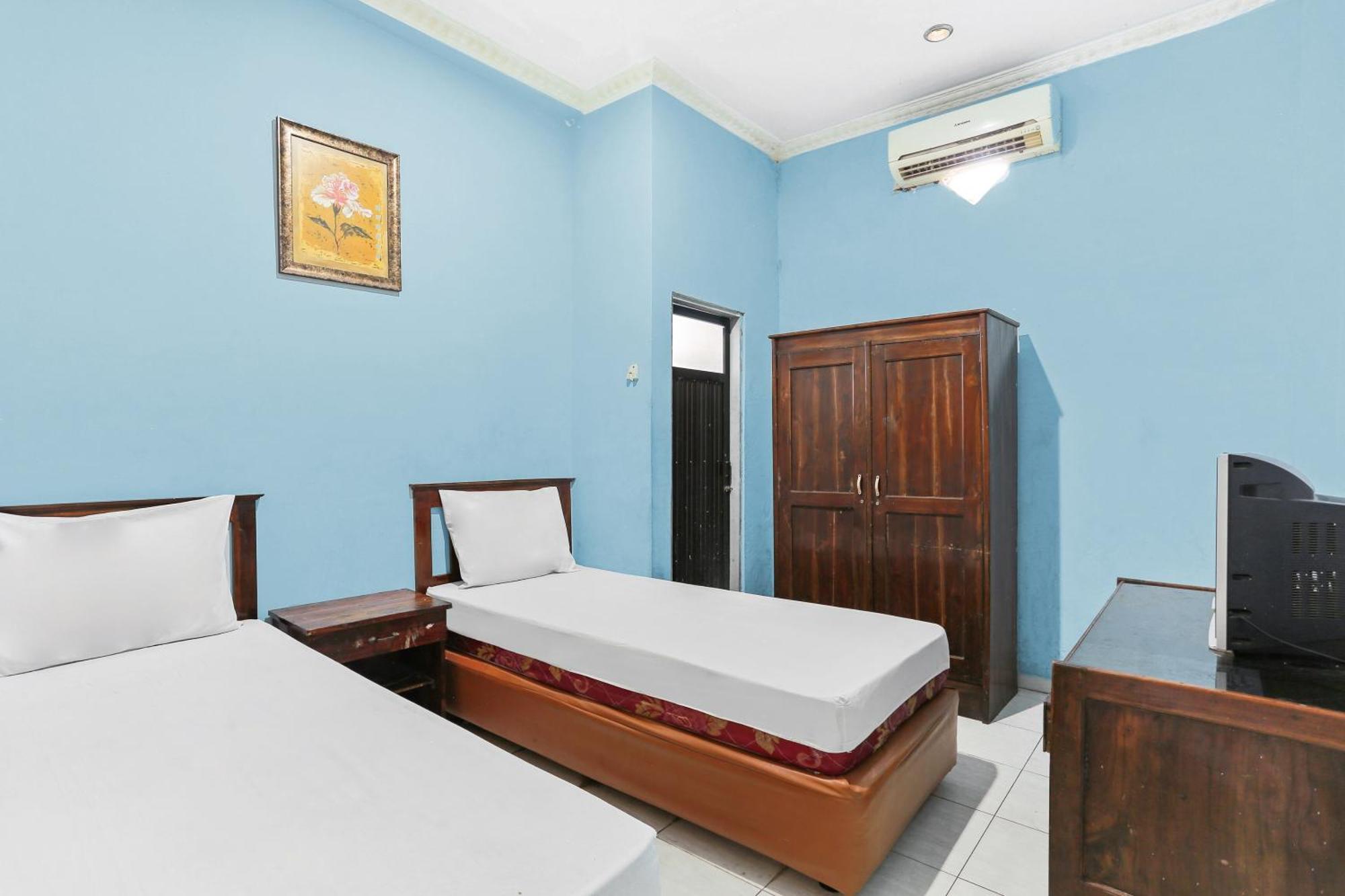 Oyo 93046 Hotel Fortuna Parepare Εξωτερικό φωτογραφία